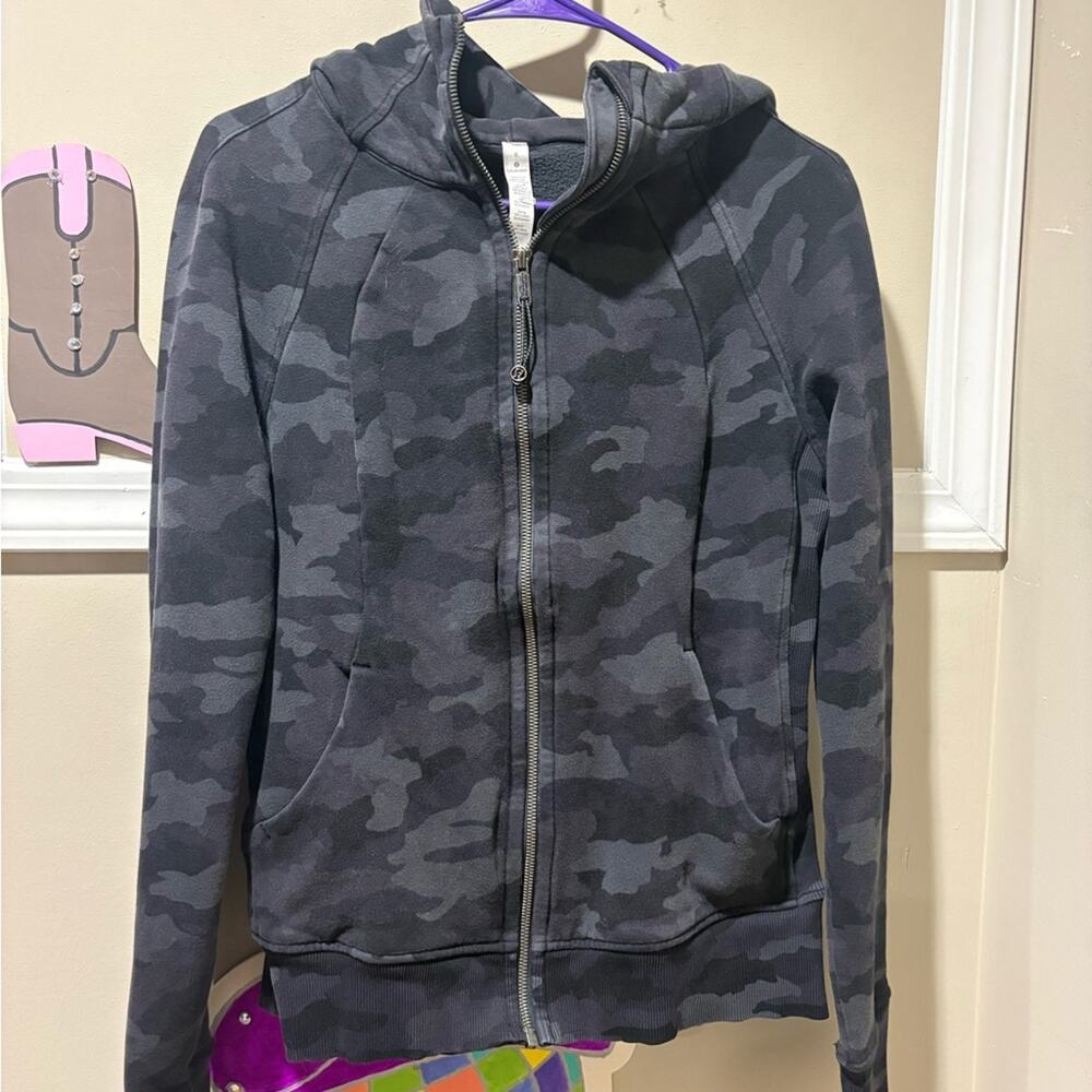 Lululemon Dark Gray Camouflage scuba Jacket
